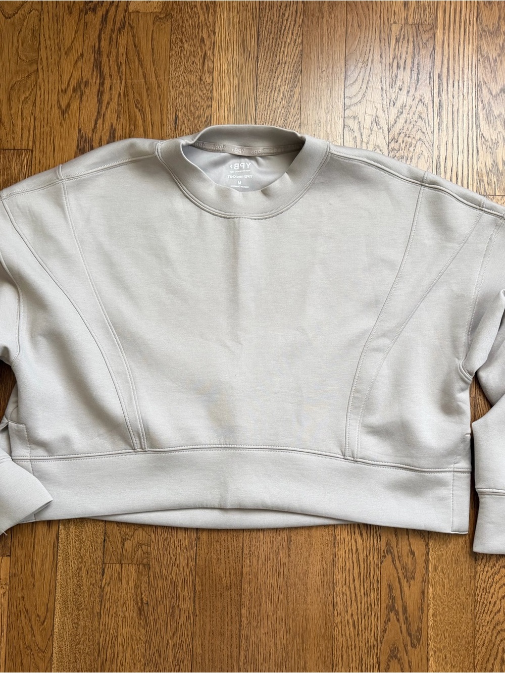 YPB Abercrombie neoKNIT Sweatshirt Women’s M Taupe Crewneck Pullover